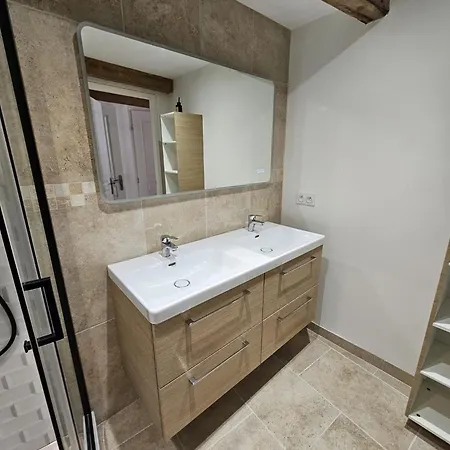 Grand En Centre-ville Apartman